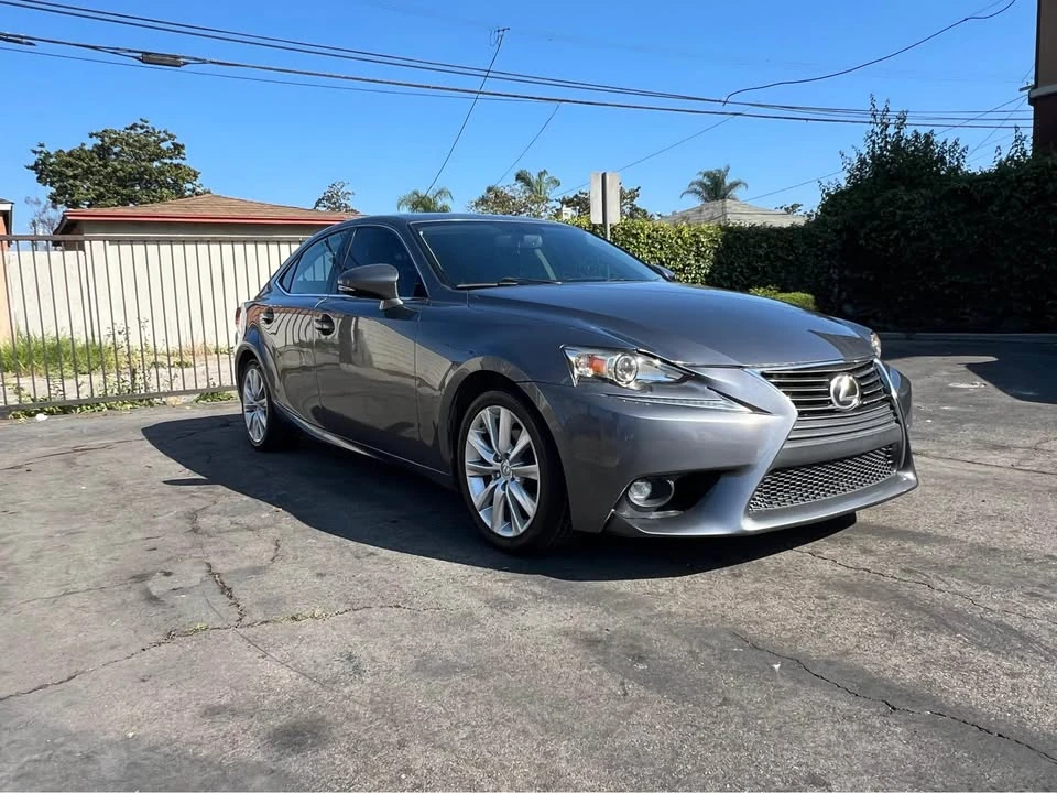 2015 Lexus IS 3rd Gen - Image 8 of 12