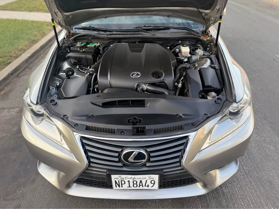 2015 Lexus IS 3rd Gen - Image 8 of 13