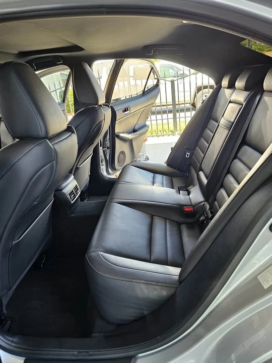 2015 Lexus IS 3rd Gen - Image 16 of 20