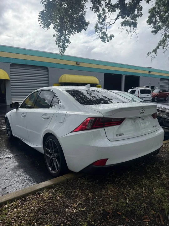 2015 Lexus IS 3rd Gen - Image 4 of 7