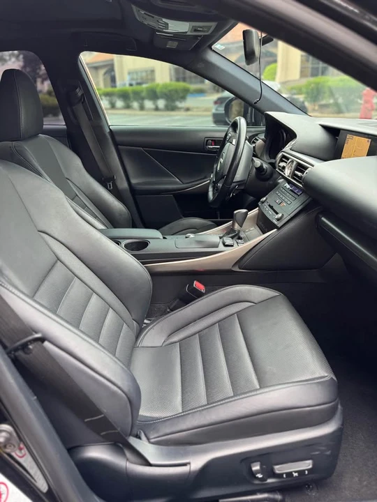 2015 Lexus IS 3rd Gen - Image 13 of 20