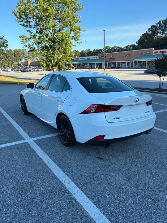 2015 Lexus IS 3rd Gen - Image 4 of 13