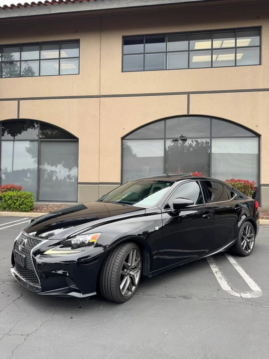 2015 Lexus IS 3rd Gen - Image 4 of 20