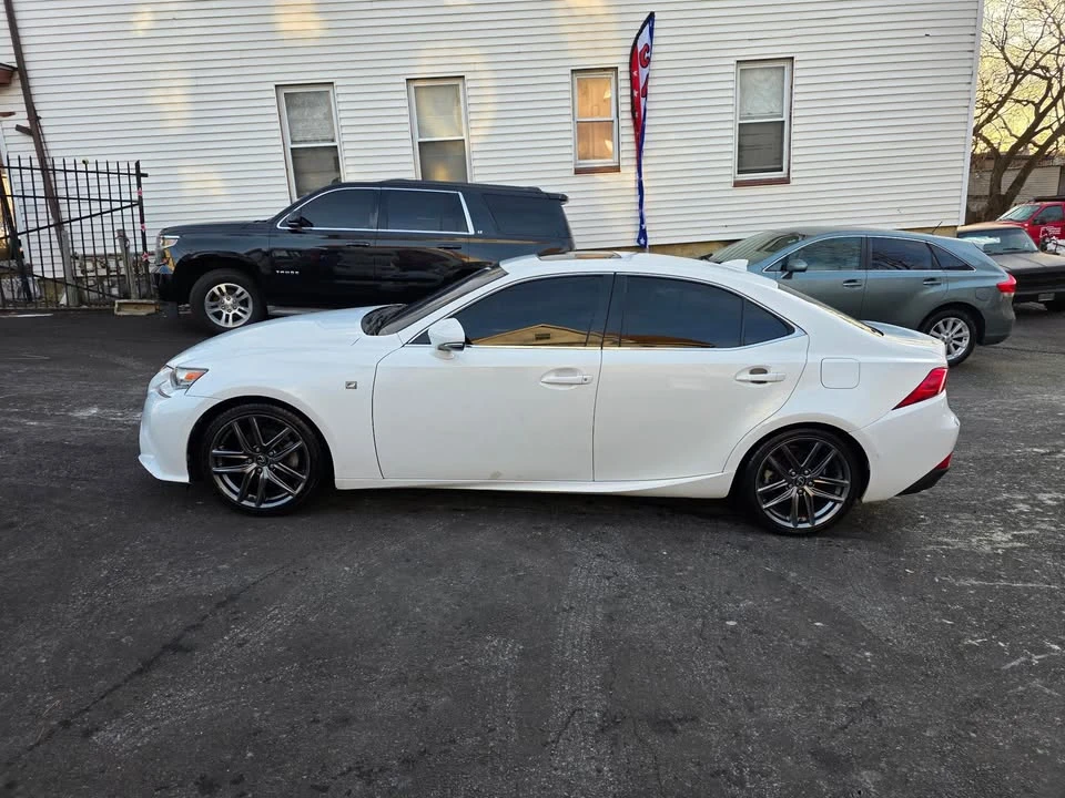 2015 Lexus IS 3rd Gen - Image 11 of 16