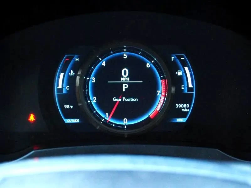 2015 Lexus IS 3rd Gen - Image 6 of 12