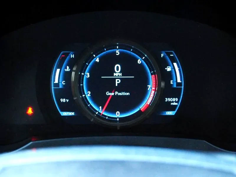 2015 Lexus IS 3rd Gen - Image 5 of 12