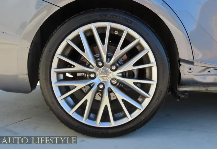 2015 Lexus IS 3rd Gen - Image 19 of 21