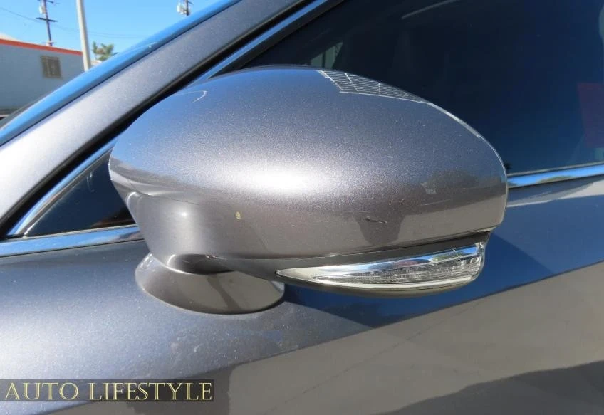 2015 Lexus IS 3rd Gen - Image 16 of 21
