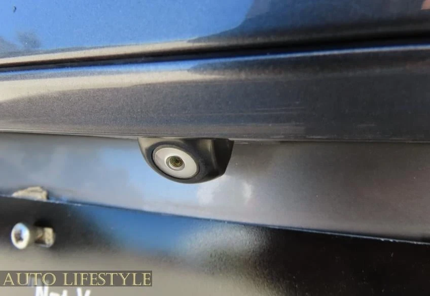2015 Lexus IS 3rd Gen - Image 18 of 21