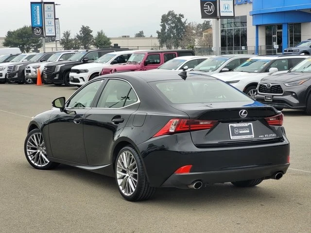 2015 Lexus IS 3rd Gen - Image 7 of 12