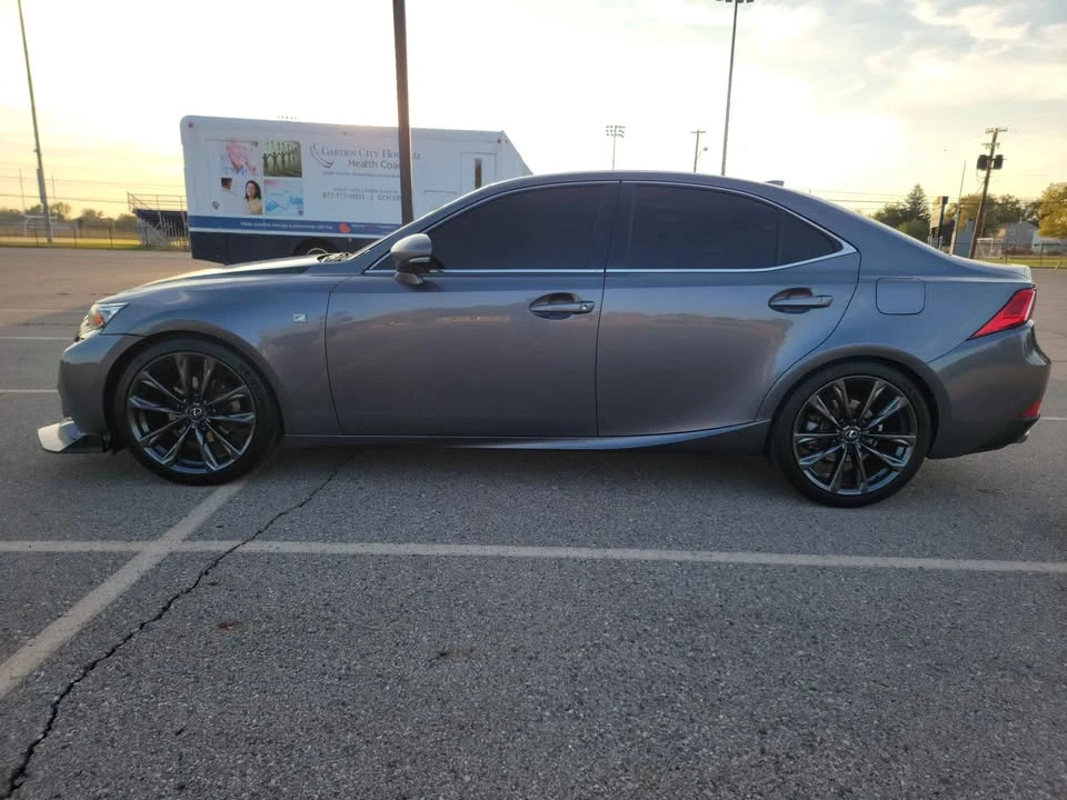 2015 Lexus IS 3rd Gen - Image 4 of 19