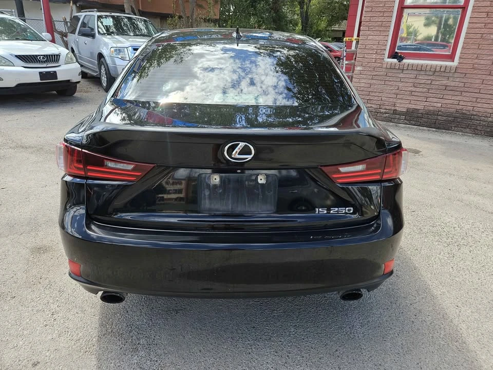 2015 Lexus IS 3rd Gen - Image 4 of 7