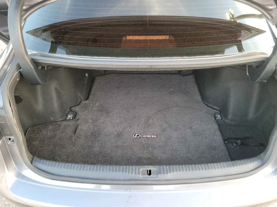 2015 Lexus IS 3rd Gen - Image 16 of 19