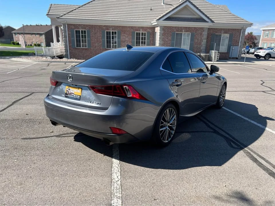 2015 Lexus IS 3rd Gen - Image 5 of 12