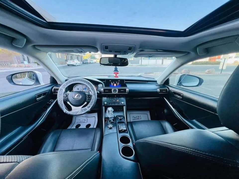 2015 Lexus IS 3rd Gen - Image 16 of 20