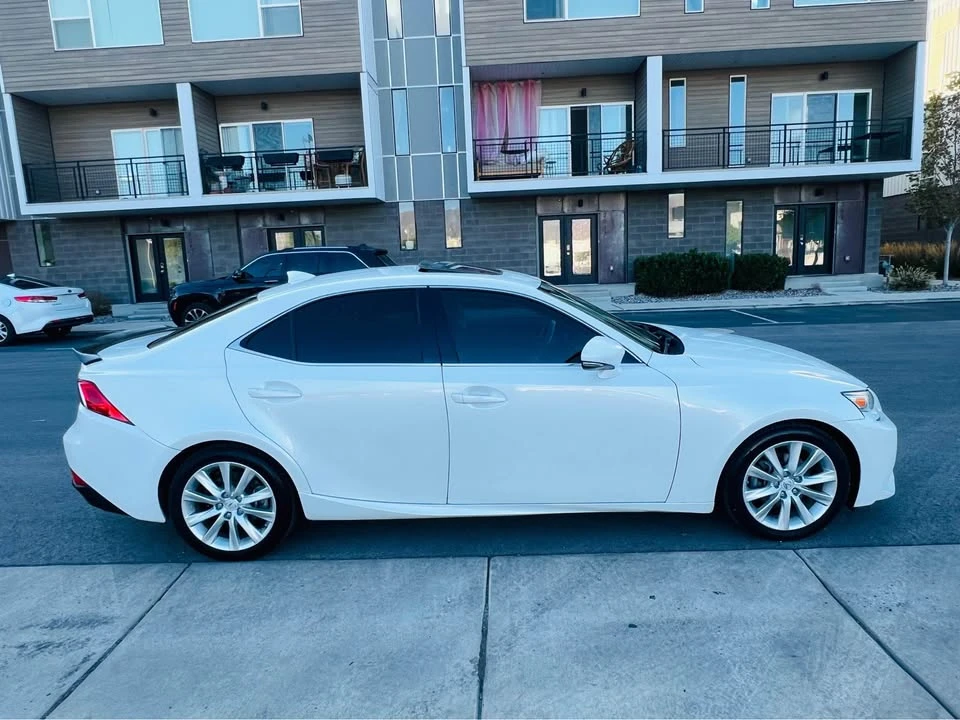 2015 Lexus IS 3rd Gen - Image 9 of 20