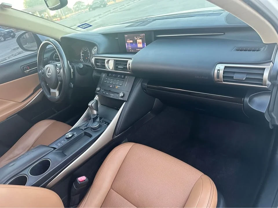 2015 Lexus IS 3rd Gen - Image 7 of 9