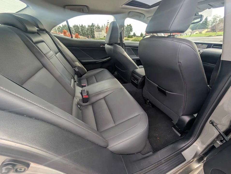 2015 Lexus IS 3rd Gen - Image 12 of 15