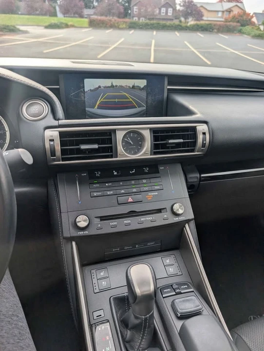 2015 Lexus IS 3rd Gen - Image 11 of 15