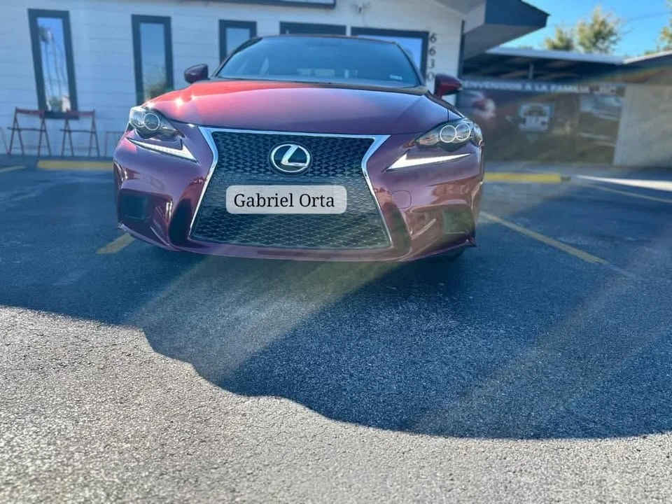 2015 Lexus IS 3rd Gen - Image 4 of 8