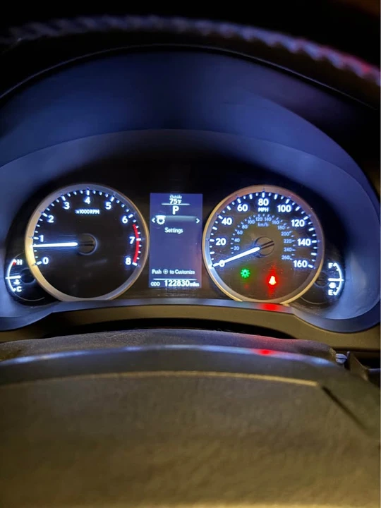 2015 Lexus IS 3rd Gen - Image 11 of 18