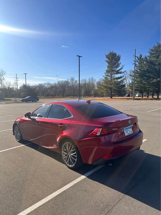 2015 Lexus IS 3rd Gen - Image 18 of 19