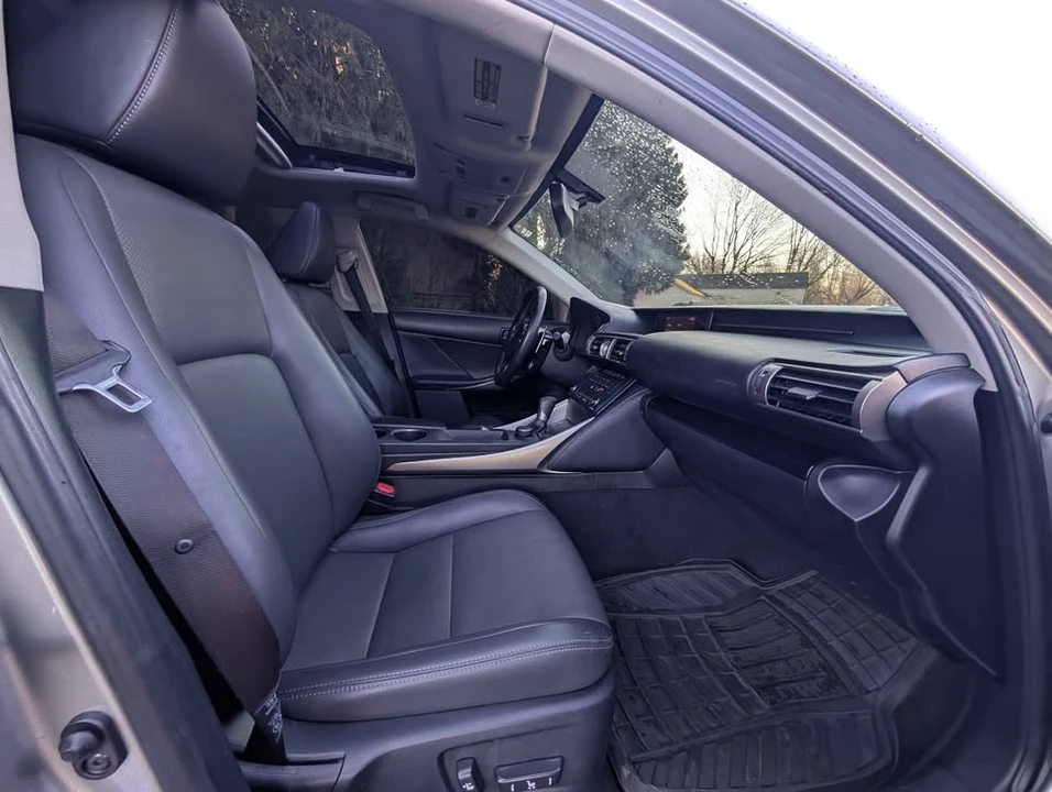 2015 Lexus IS 3rd Gen - Image 15 of 17