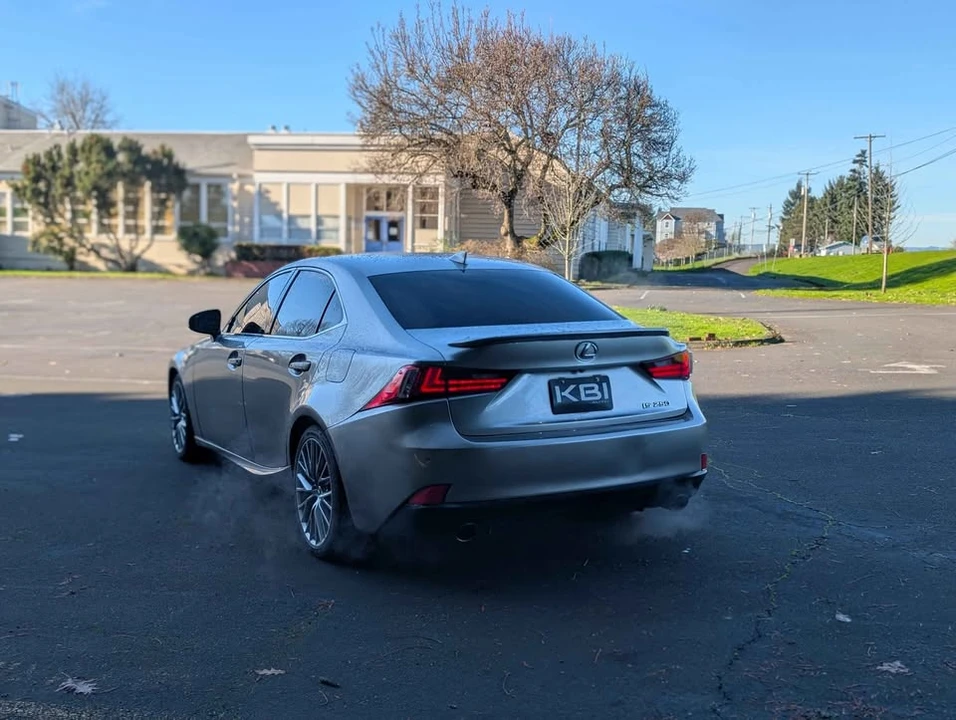 2015 Lexus IS 3rd Gen - Image 4 of 17