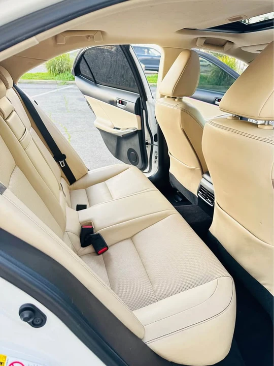 2015 Lexus IS 3rd Gen - Image 14 of 17