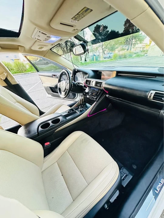 2015 Lexus IS 3rd Gen - Image 16 of 17