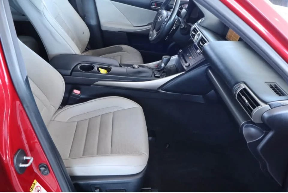 2015 Lexus IS 3rd Gen - Image 16 of 19