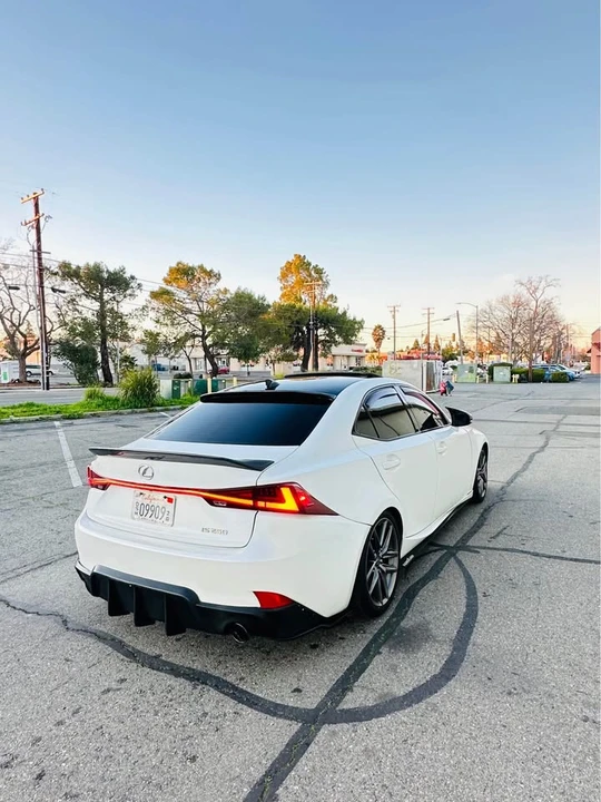 2015 Lexus IS 3rd Gen - Image 4 of 17