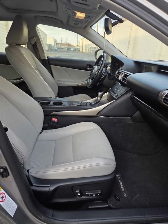 2015 Lexus IS 3rd Gen - Image 9 of 19