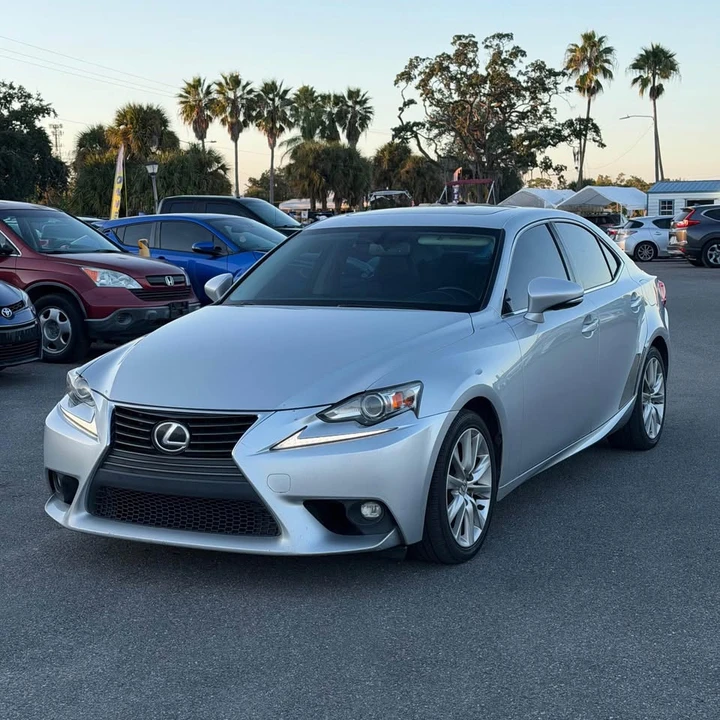 2015 Lexus IS 3rd Gen - Image 4 of 12