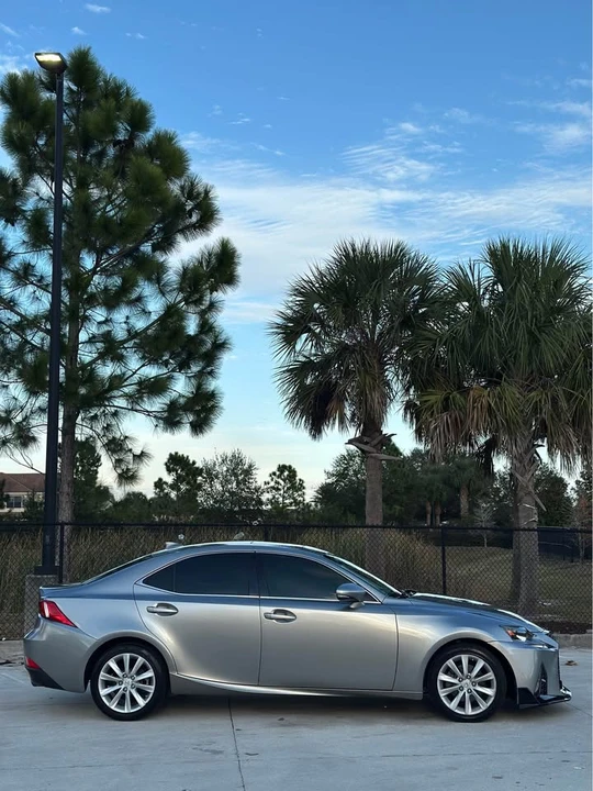 2015 Lexus IS 3rd Gen - Image 7 of 11