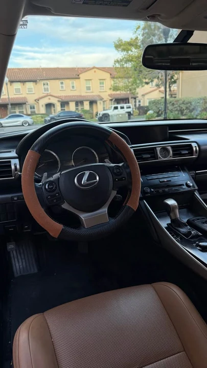 2015 Lexus IS 3rd Gen - Image 10 of 13