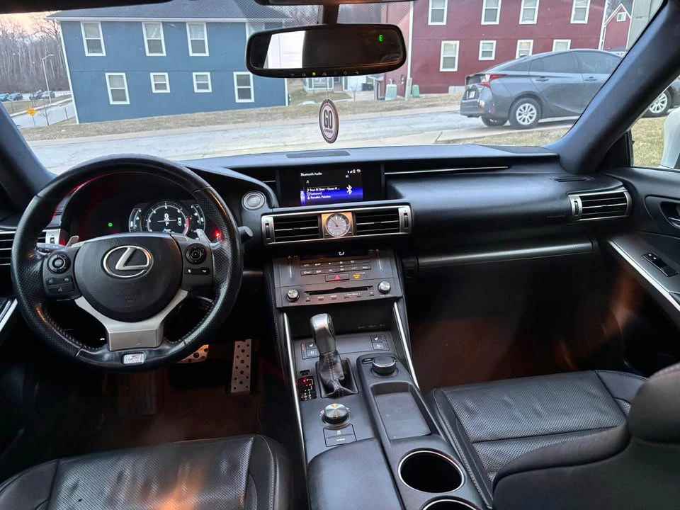 2015 Lexus IS 3rd Gen - Image 7 of 11