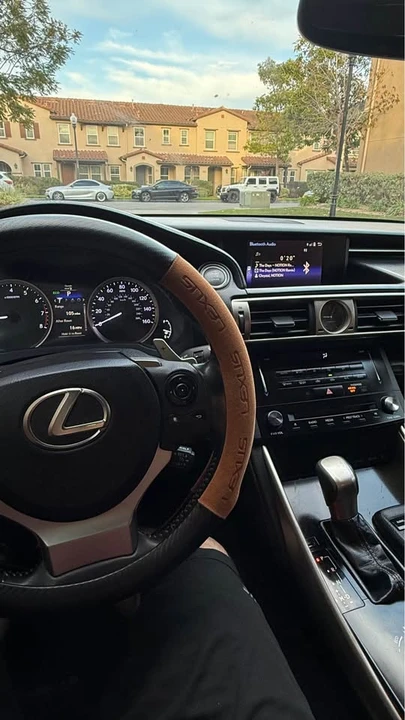 2015 Lexus IS 3rd Gen - Image 5 of 13