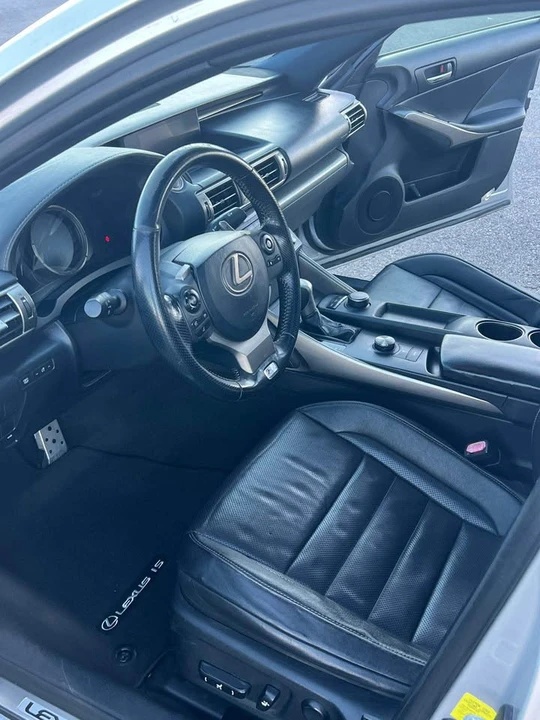 2015 Lexus IS 3rd Gen - Image 9 of 15