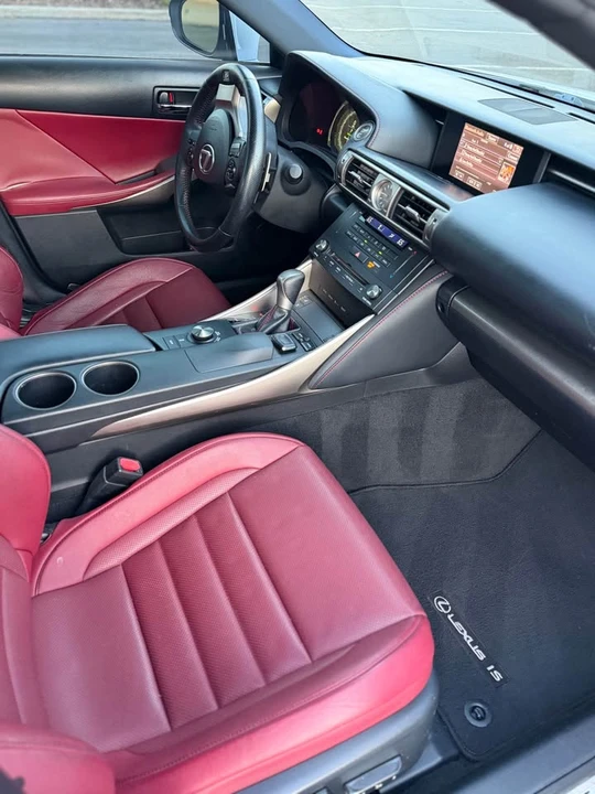 2015 Lexus IS 3rd Gen - Image 11 of 20