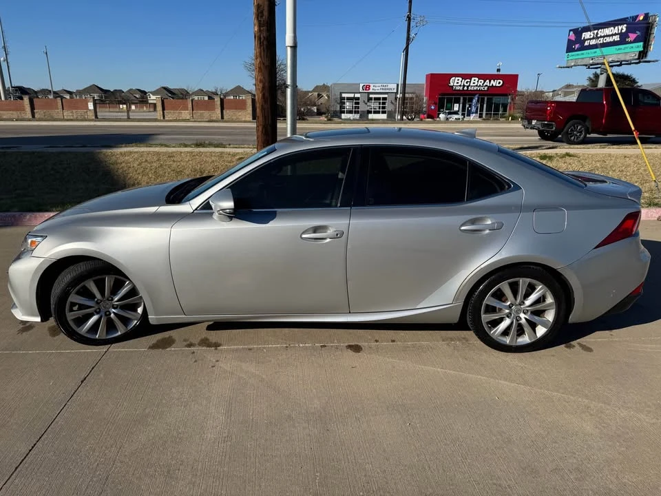 2015 Lexus IS 3rd Gen - Image 5 of 15