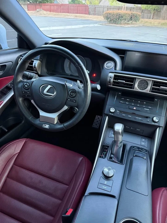 2015 Lexus IS 3rd Gen - Image 17 of 20