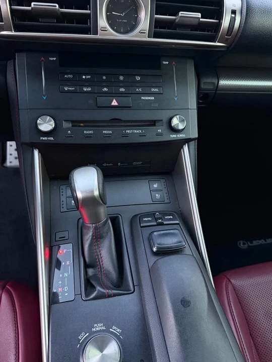 2015 Lexus IS 3rd Gen - Image 14 of 20