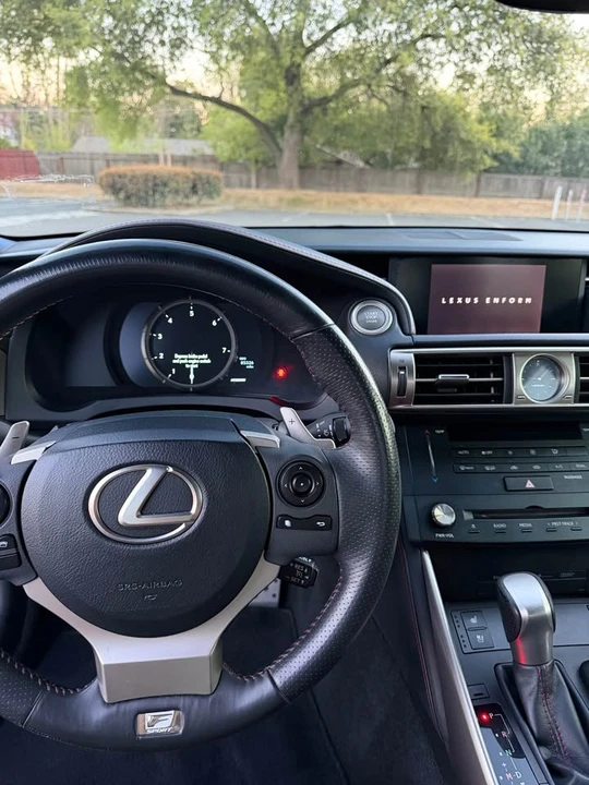 2015 Lexus IS 3rd Gen - Image 15 of 20