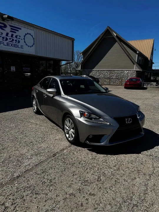 2015 Lexus IS 3rd Gen - Image 4 of 10