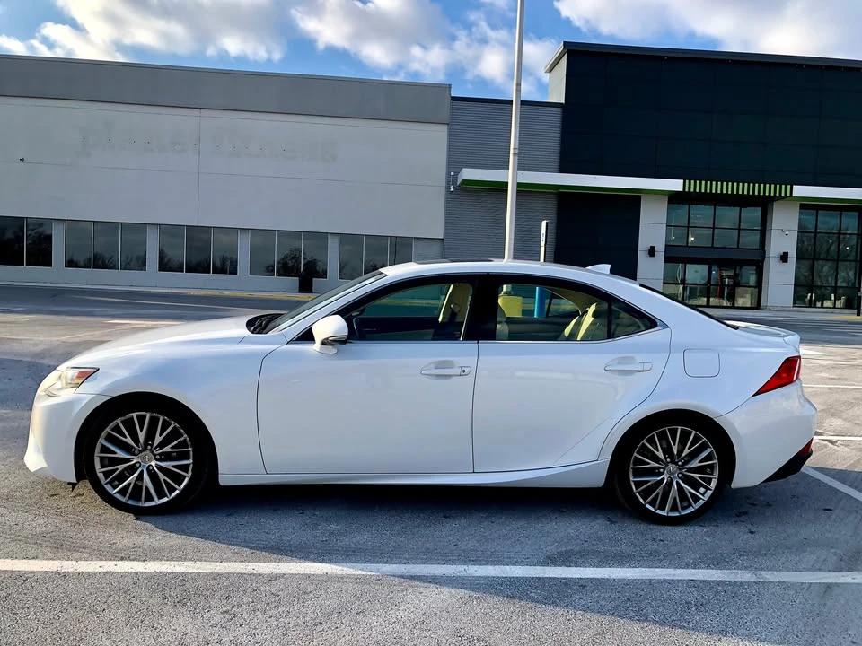 2015 Lexus IS 3rd Gen - Image 7 of 20