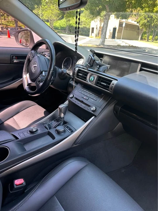 2015 Lexus IS 3rd Gen - Image 9 of 18