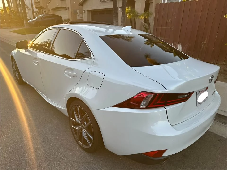 2015 Lexus IS 3rd Gen - Image 4 of 9
