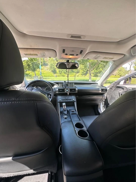 2015 Lexus IS 3rd Gen - Image 14 of 18