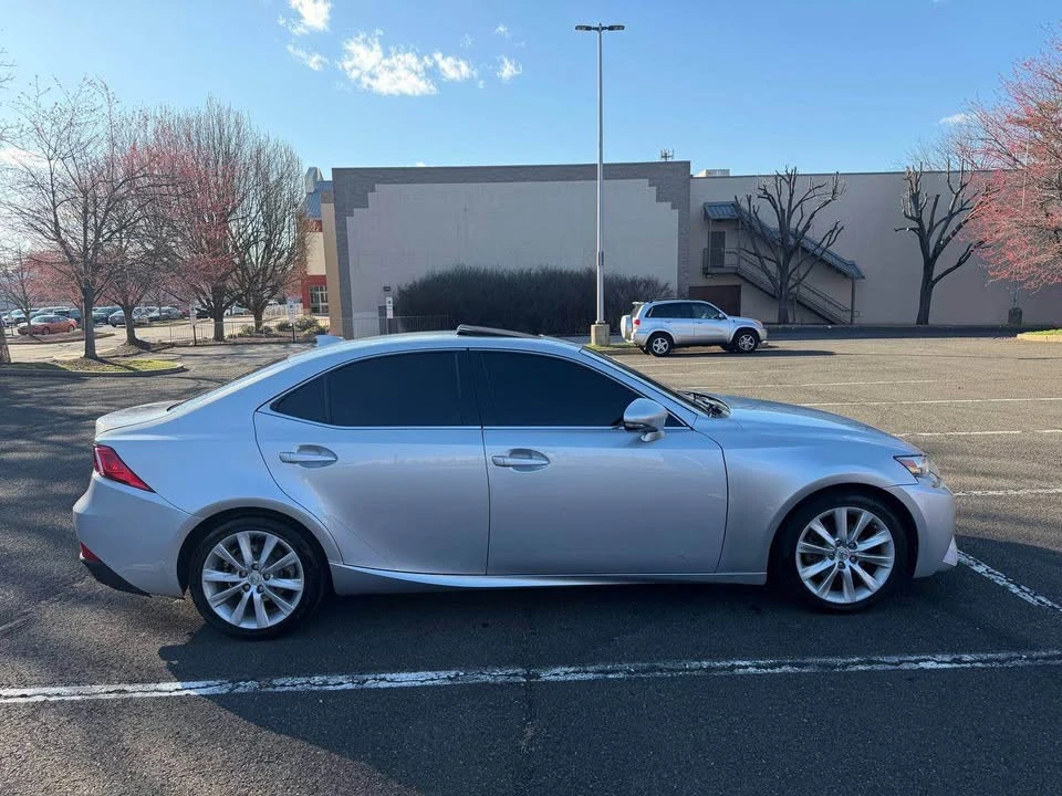 2015 Lexus IS 3rd Gen - Image 6 of 18